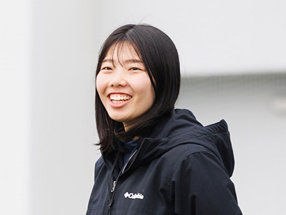 小村 沙織 先生(保健体育)